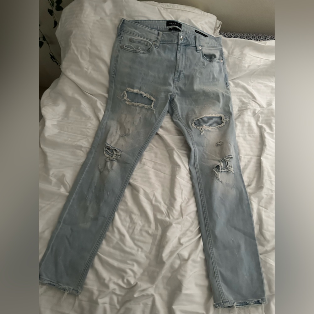 Ripped Jeans